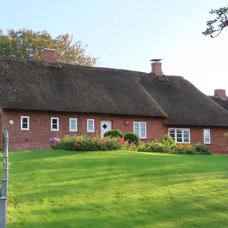 아파트 Grosse Warf Mit Rasenflaeche 오크홀름