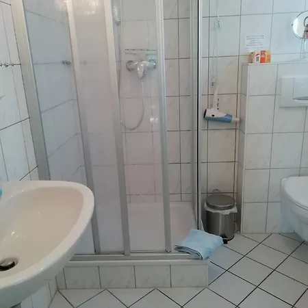 Grosse Warf Mit Rasenflaeche 아파트